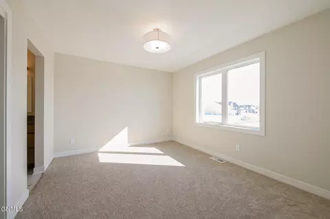 4206 Silver Blvd, Bismarck, ND 58503 photo 19