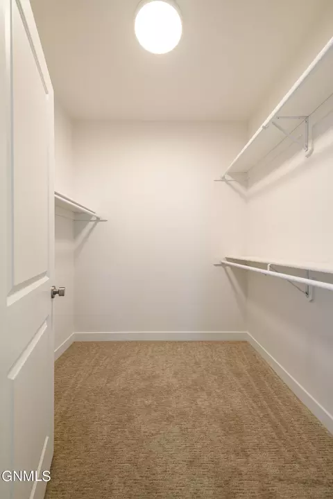 4206 Silver Blvd, Bismarck, ND 58503 photo 8