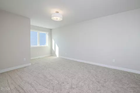 4206 Silver Blvd, Bismarck, ND 58503 photo 14
