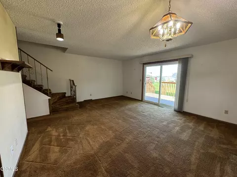 Living - 2905 Warwick Loop, Bismarck, ND 58504 photo 3 of 5