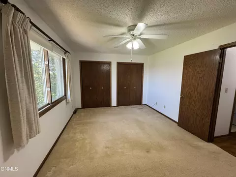 Bedroom - 2905 Warwick Loop, Bismarck, ND 58504 photo 3 of 6