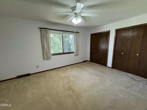 Bedroom - 2905 Warwick Loop, Bismarck, ND 58504 photo 5 of 6