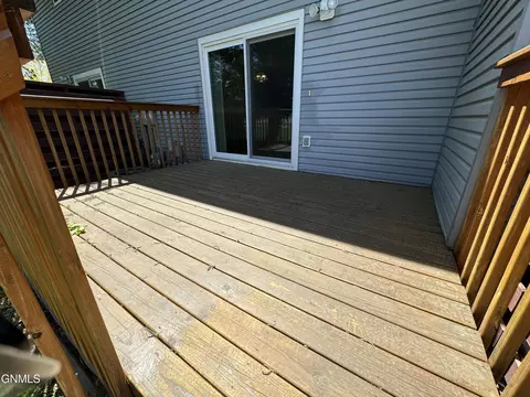 Exterior - 2905 Warwick Loop, Bismarck, ND 58504 photo 3 of 3