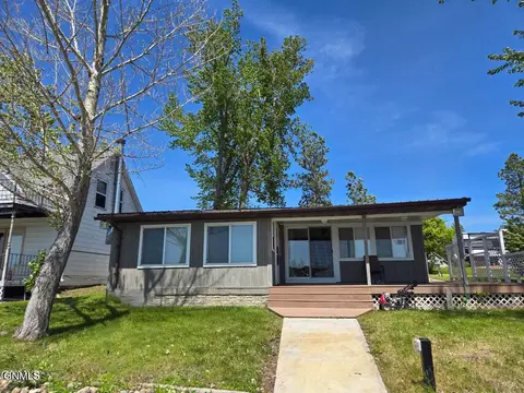 836 7r St NW, Mercer, ND 58559