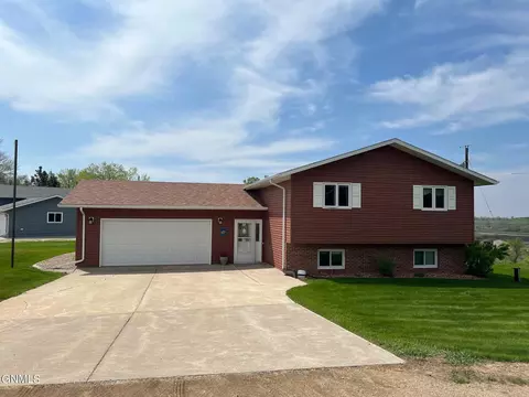 1817 Hwy 281 N, Jamestown, ND 58401