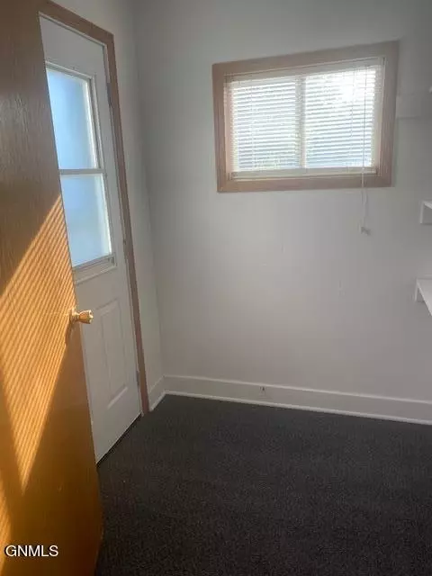Other - 953 3rd Ave W, Dickinson, ND 58601 photo 11 of 12