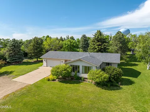 400 Colt Ave, Bismarck, ND 58503