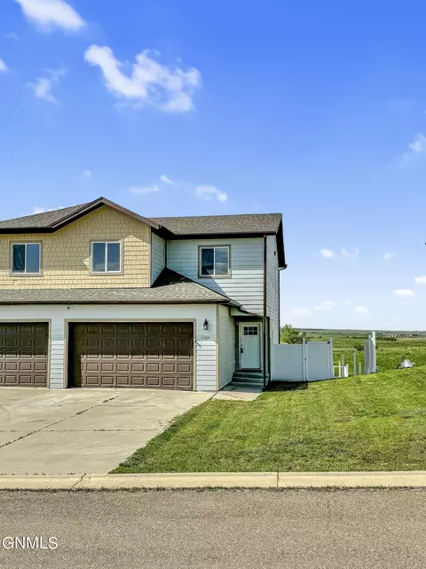 13705 Kristina St, Williston, ND 58801