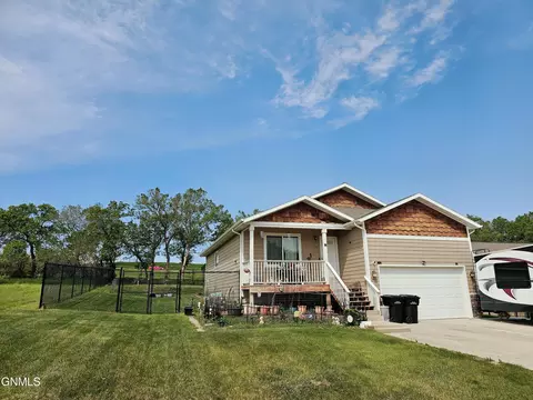 1413 Pheasant Ridge Dr W, Watford City, ND 58854