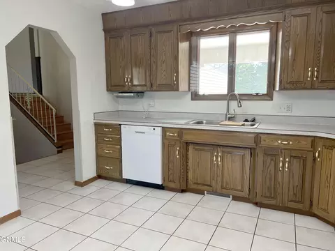1302 S 3rd Street St, Bismarck, ND 58504 photo 5