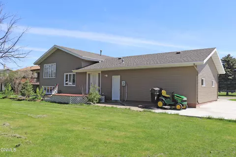 1302 S 3rd Street St, Bismarck, ND 58504 photo 46