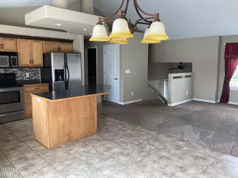 2808 Plainview Dr SE, Mandan, ND 58554 photo 8