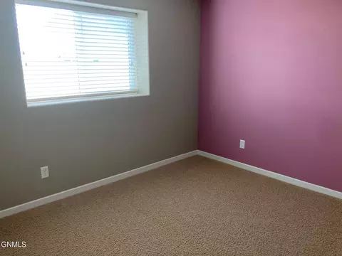 2808 Plainview Dr SE, Mandan, ND 58554 photo 28