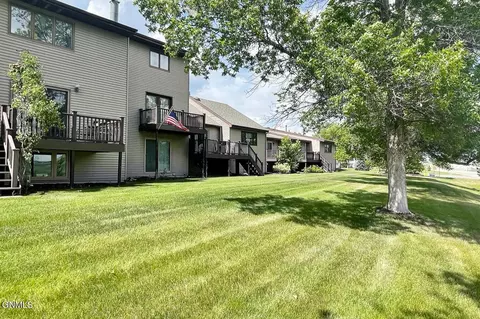 2122 E Dakota Pkwy, Williston, ND 58801 photo 46