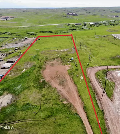 12575 20th St NW, Watford City, ND 58854