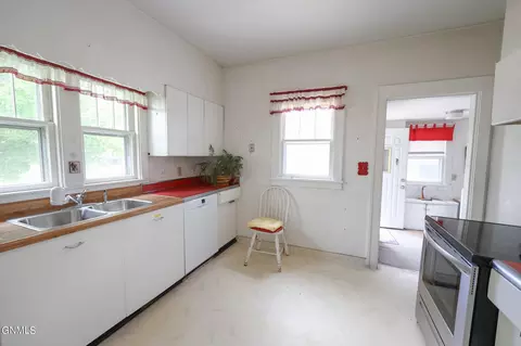 401 5th Ave W, Williston, ND 58801 photo 7