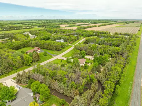 View/Area - 9405 Oak Dr, Bismarck, ND 58503 photo 15 of 18
