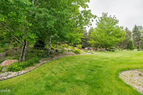 Exterior - 9405 Oak Dr, Bismarck, ND 58503 photo 9 of 52