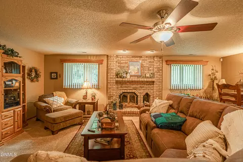 Living - 9405 Oak Dr, Bismarck, ND 58503 photo 7 of 8