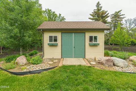 Other - 9405 Oak Dr, Bismarck, ND 58503 photo 23 of 33