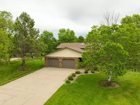 Other - 9405 Oak Dr, Bismarck, ND 58503 photo 32 of 33