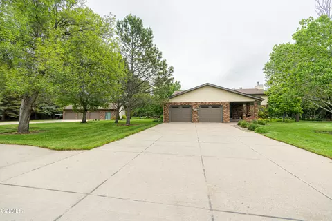 Other - 9405 Oak Dr, Bismarck, ND 58503 photo 29 of 33