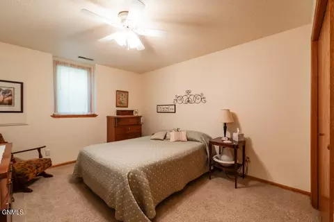 774 Interstate Ave, Bismarck, ND 58503 photo 25