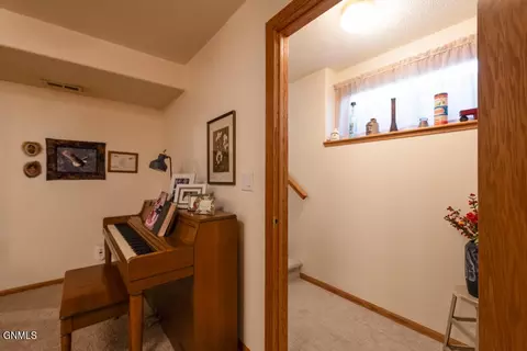 774 Interstate Ave, Bismarck, ND 58503 photo 20