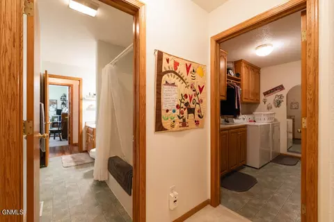 774 Interstate Ave, Bismarck, ND 58503 photo 16