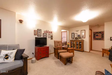 774 Interstate Ave, Bismarck, ND 58503 photo 23