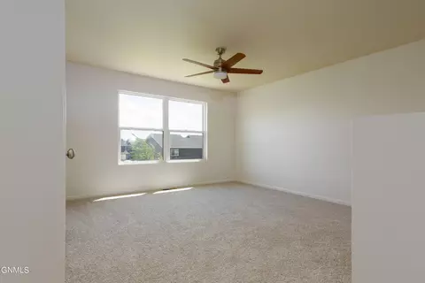 4717 Corvette St NW, Mandan, ND 58554 photo 12
