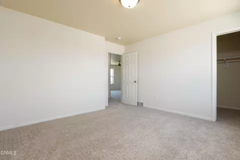 4717 Corvette St NW, Mandan, ND 58554 photo 22