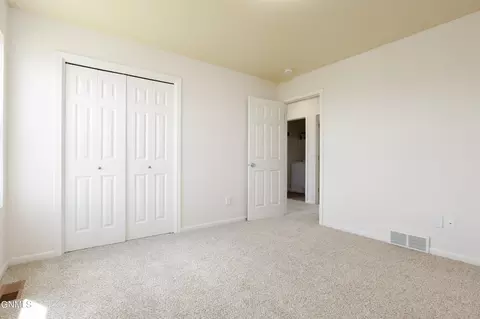 4717 Corvette St NW, Mandan, ND 58554 photo 25