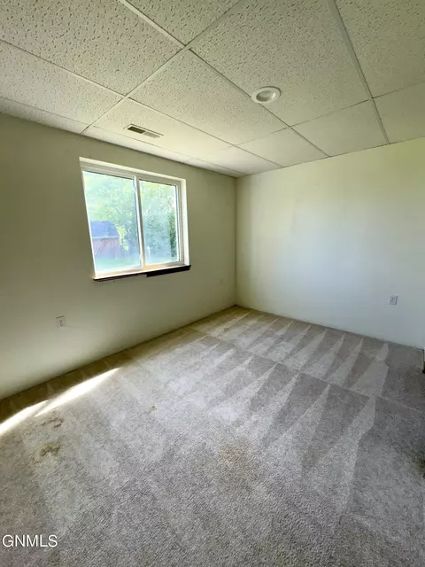 Bedroom - 580 Zabolotny Dr, Killdeer, ND 58640 photo 3 of 3