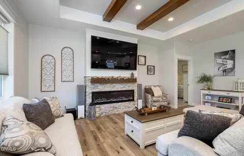 3825 Amari Loop NW, Mandan, ND 58554 photo 7