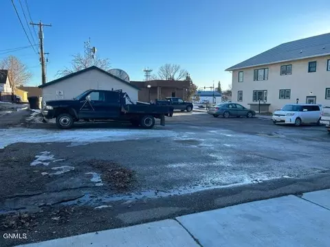 Exterior - 618 Main St, Williston, ND 58801 photo 8 of 8