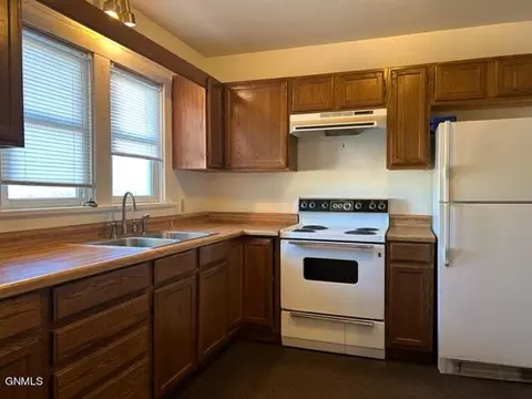 Kitchen - 618 Main St, Williston, ND 58801 photo 6 of 7