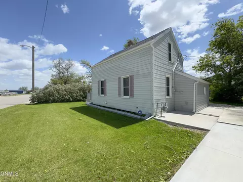 6 2nd St SE, Stanley, ND 58784 photo 37