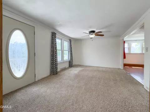 6 2nd St SE, Stanley, ND 58784 photo 3