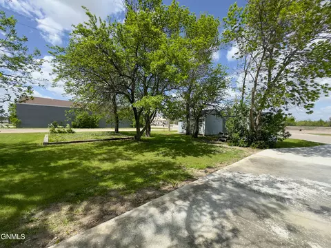 6 2nd St SE, Stanley, ND 58784 photo 40