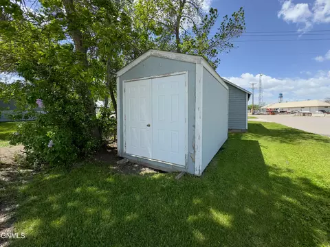 6 2nd St SE, Stanley, ND 58784 photo 45