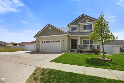 3715 32nd St W, Williston, ND 58801