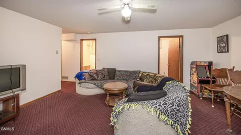 5 Eckleson Rd, Lincoln, ND 58504 photo 22
