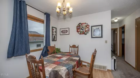 5 Eckleson Rd, Lincoln, ND 58504 photo 14