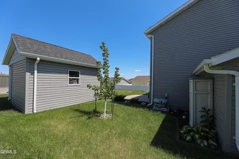 Exterior - 5319 Superior Dr, Bismarck, ND 58503 photo 10 of 11