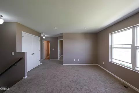 Living - 5319 Superior Dr, Bismarck, ND 58503 photo 2 of 2