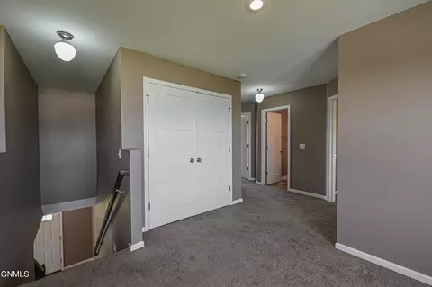 Entry Way - 5319 Superior Dr, Bismarck, ND 58503 photo 7 of 9