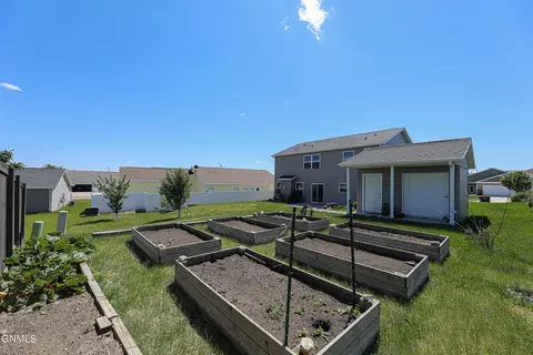 Exterior - 5319 Superior Dr, Bismarck, ND 58503 photo 3 of 11
