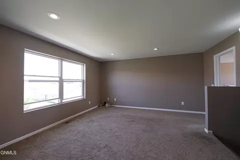 Living - 5319 Superior Dr, Bismarck, ND 58503 photo 1 of 2