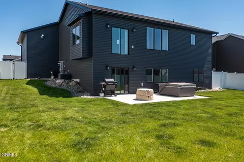 3908 Silver Blvd, Bismarck, ND 58503 photo 22